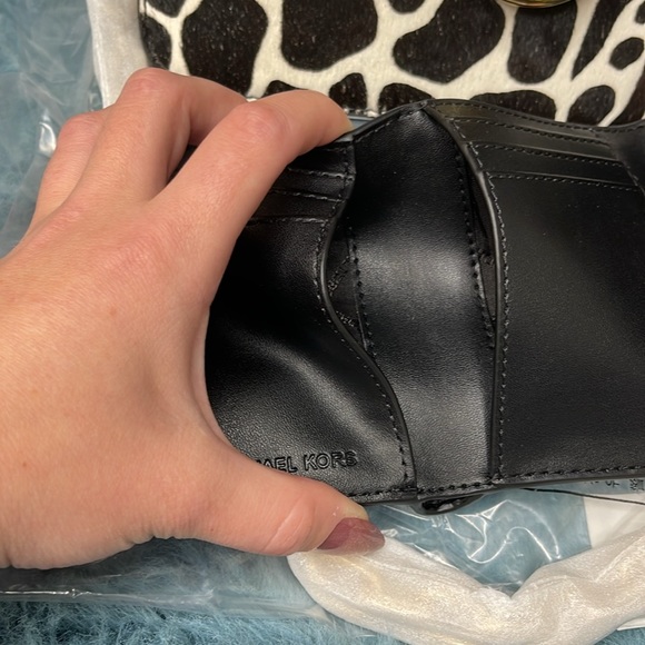 🤩🛍️Michael Michale Kors Carmen Shoulder Bag/Wallet Set🤩🛍️ - Picture 5 of 15